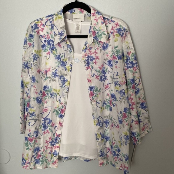Alfred Dunner Twin Set Tank & Button Down Shirt Blue Pink White Size Medium NWT - Picture 3 of 9